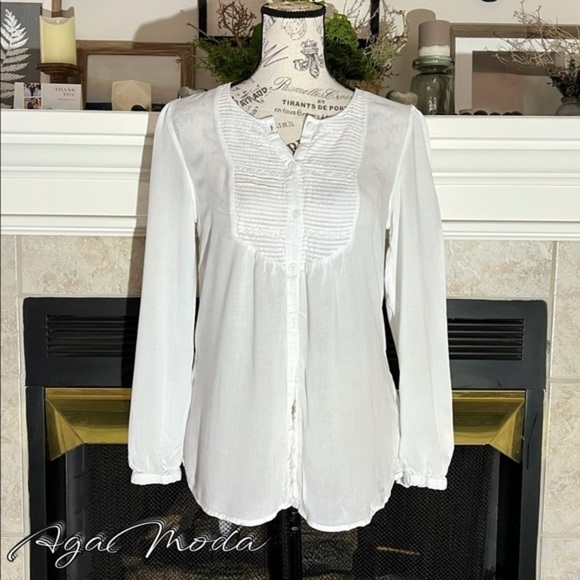 Spense White Bib Style Button Down Top - Picture 2 of 15
